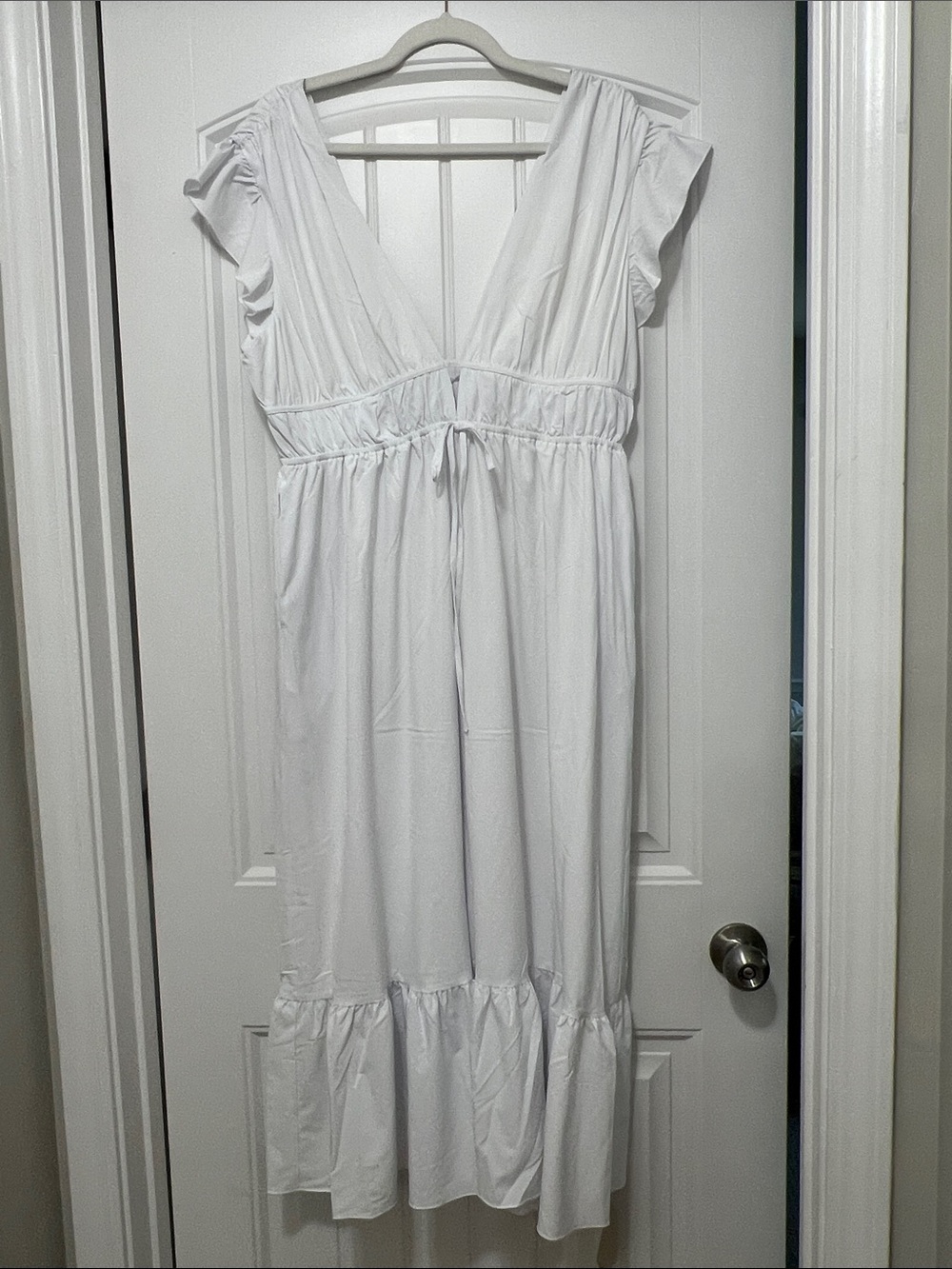 HALARA White Maxi Dress with Tie Waist